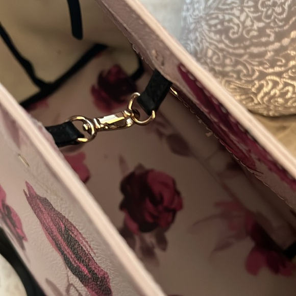 Kate Spade Hawthorne Lane Rose Large Tote Bag ❤️ - Picture 8 of 16